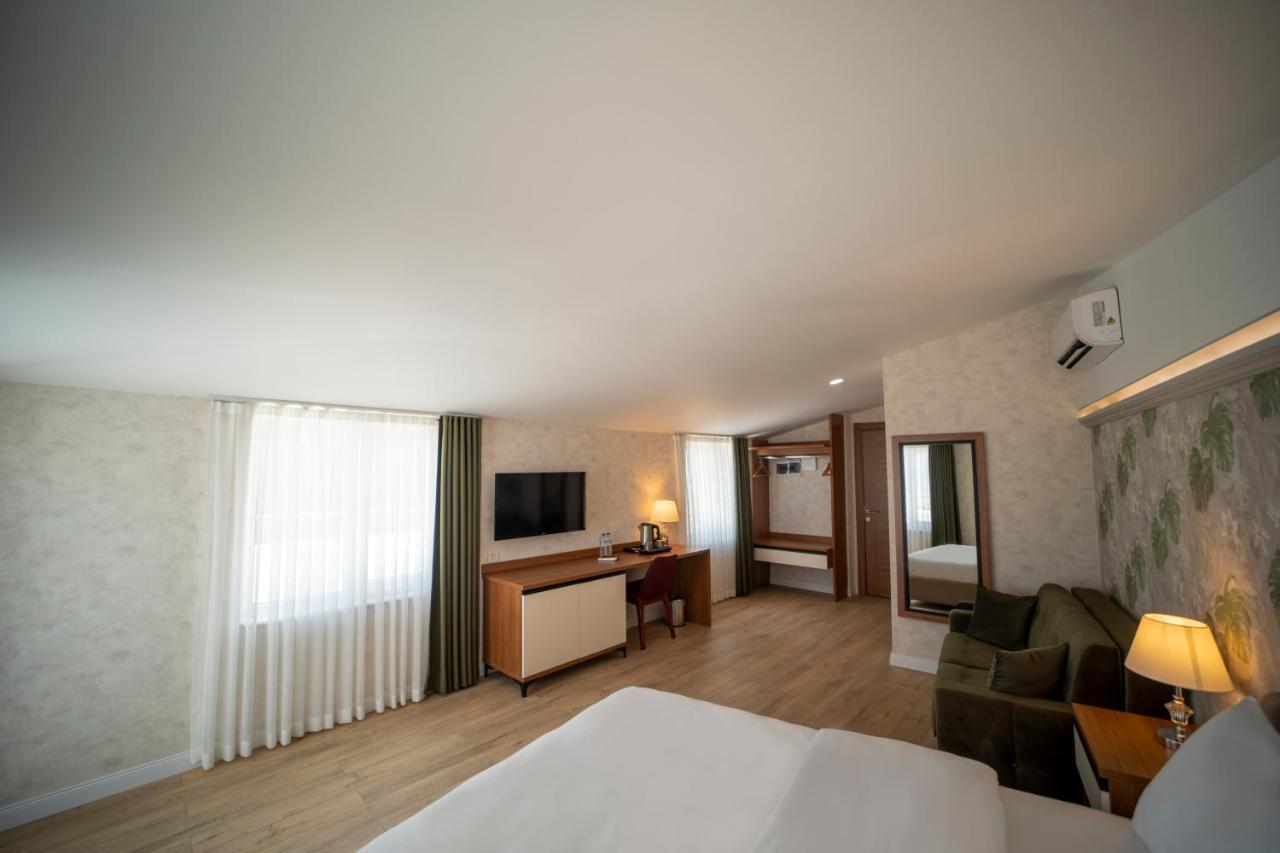 Mell City Hotel ทรับซอน ภายนอก รูปภาพ