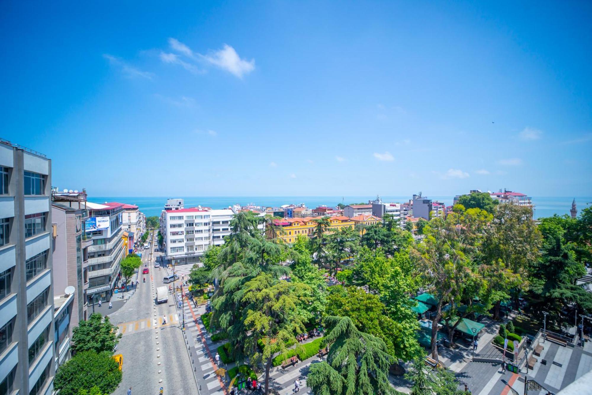 Mell City Hotel ทรับซอน ภายนอก รูปภาพ