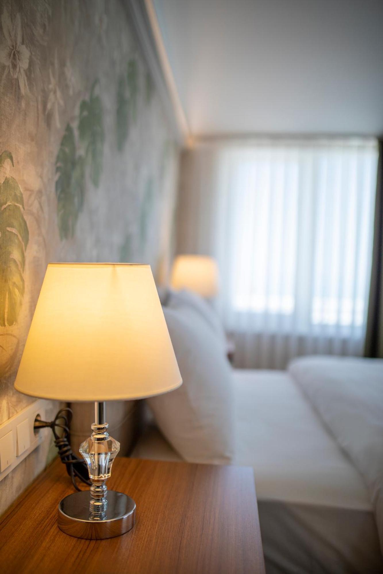 Mell City Hotel ทรับซอน ภายนอก รูปภาพ